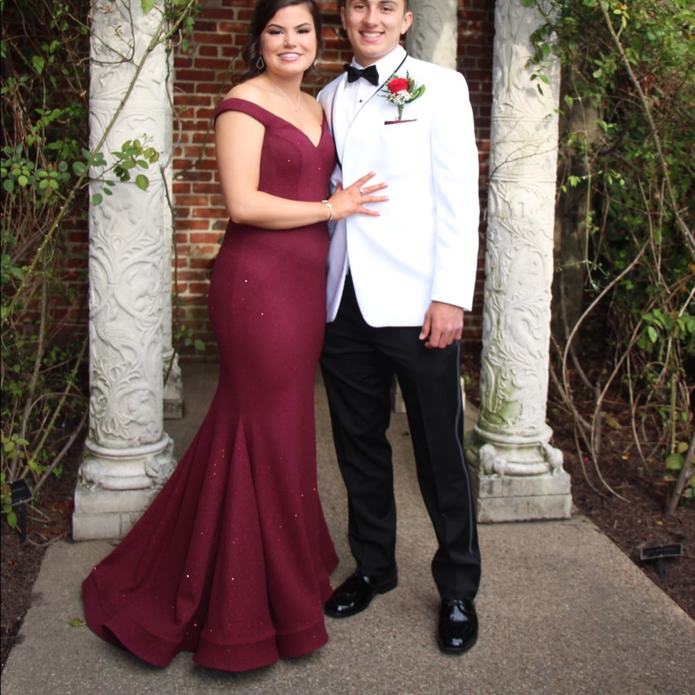Prom Dress - Picture 7 of 8